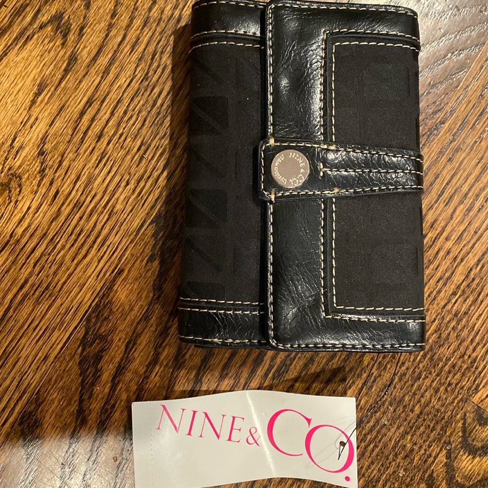 Brand new nine and co  wallet, handheld